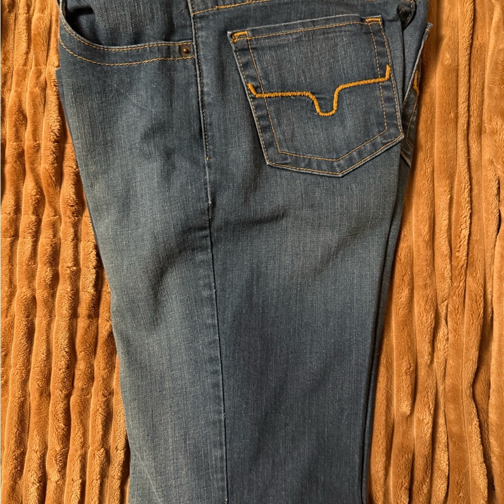 Kimes Ranch Women's Boot Cut Jeans  Jeans have been altered to 32in length.
